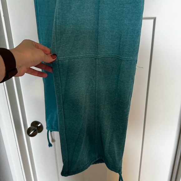 Altar’d State Gold Star Seamed Fleece Joggers Tahitian tide size medium - Picture 5 of 10